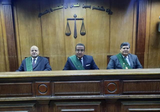 خلال نظر القضية